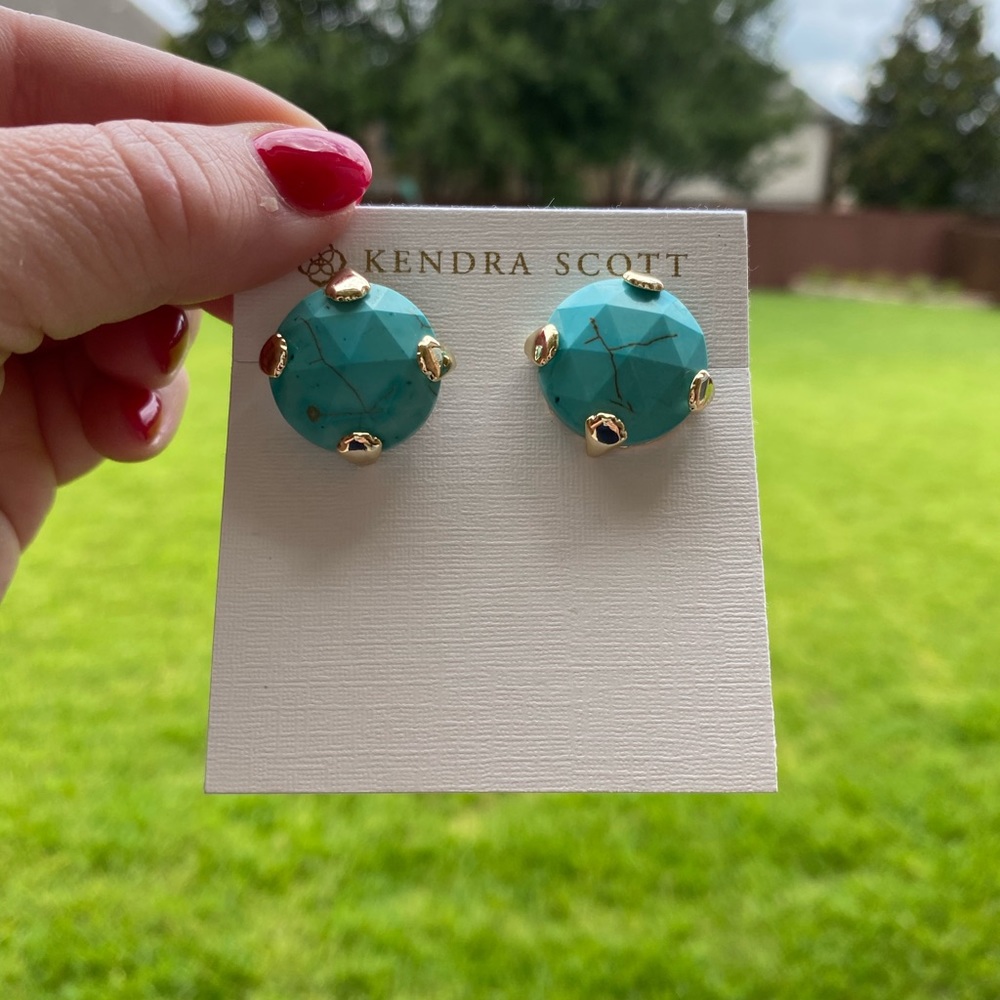 Kendra Scott Turquoise and gold Hillary Stud - Picture 1 of 3